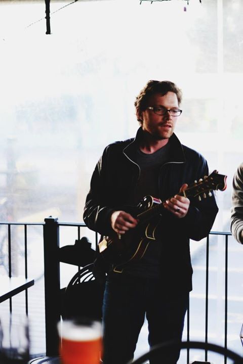 547669_366751726768531_1051815848_n